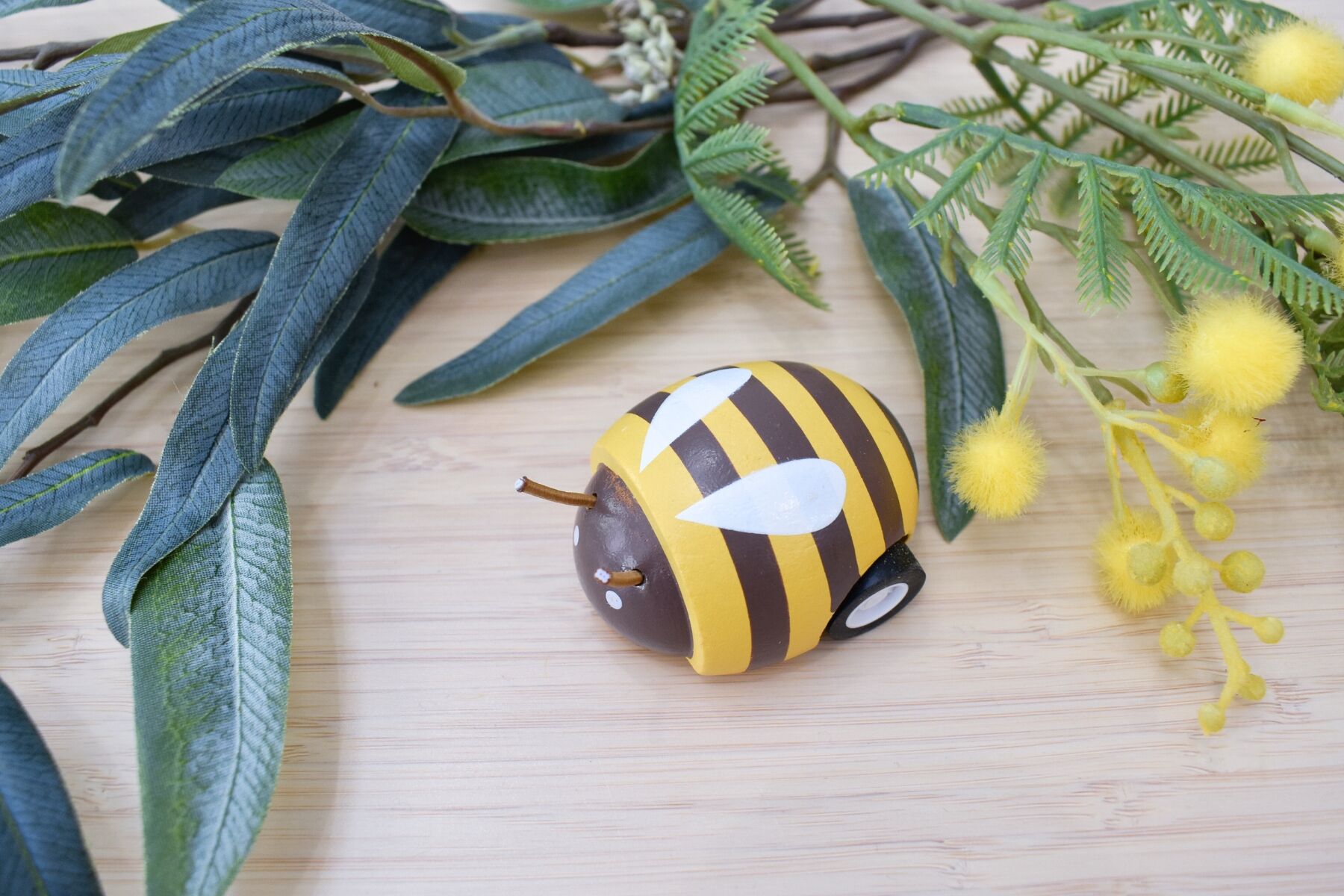 WOODEN PULL BACK BEE - Bamboo Sprout