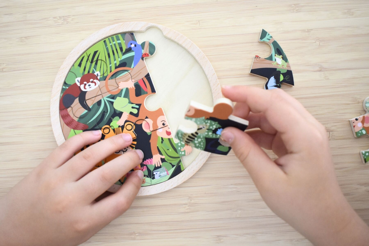 WILD BUDDIES 9PC ROUND JIGSAW PUZZLE CHEEKY MONKEY - Bamboo Sprout