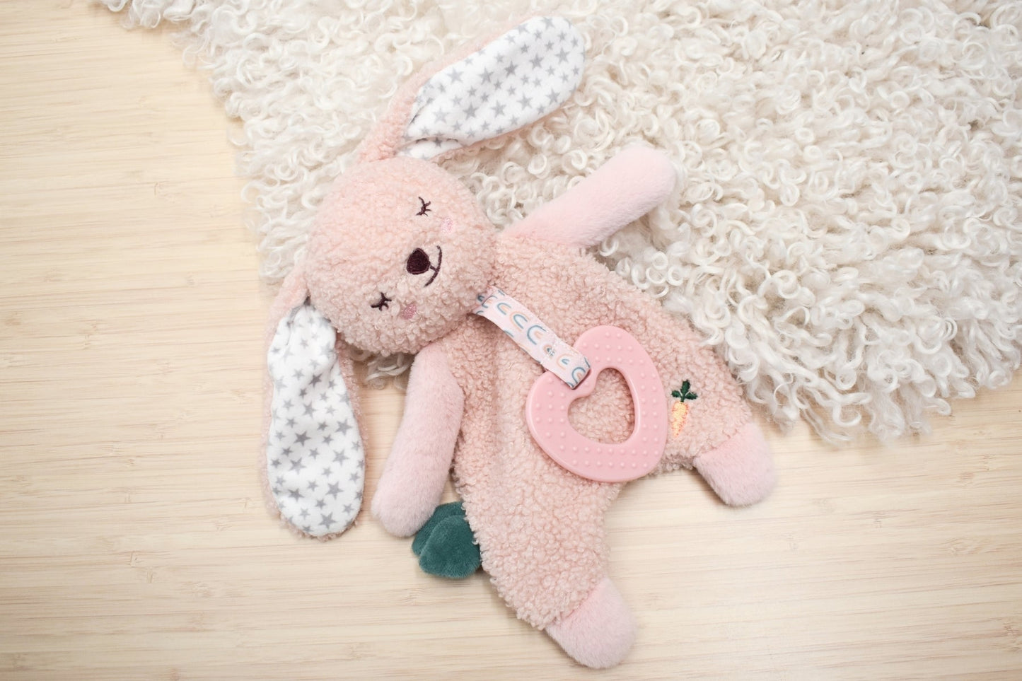 SNUGGLE BUDDY BERRY BUNNY SOFT SNUGGLER - Bamboo Sprout