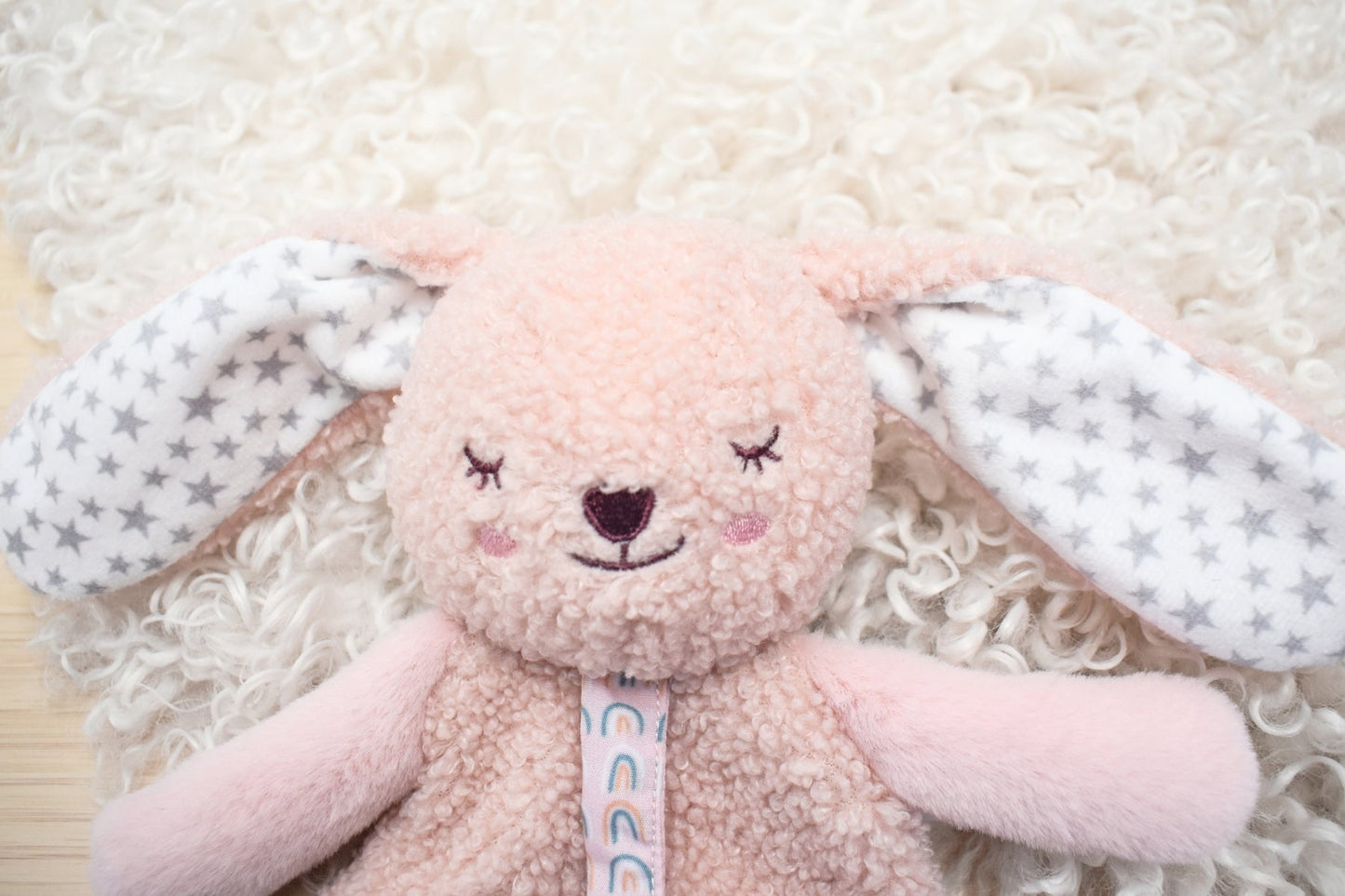 SNUGGLE BUDDY BERRY BUNNY SOFT SNUGGLER - Bamboo Sprout