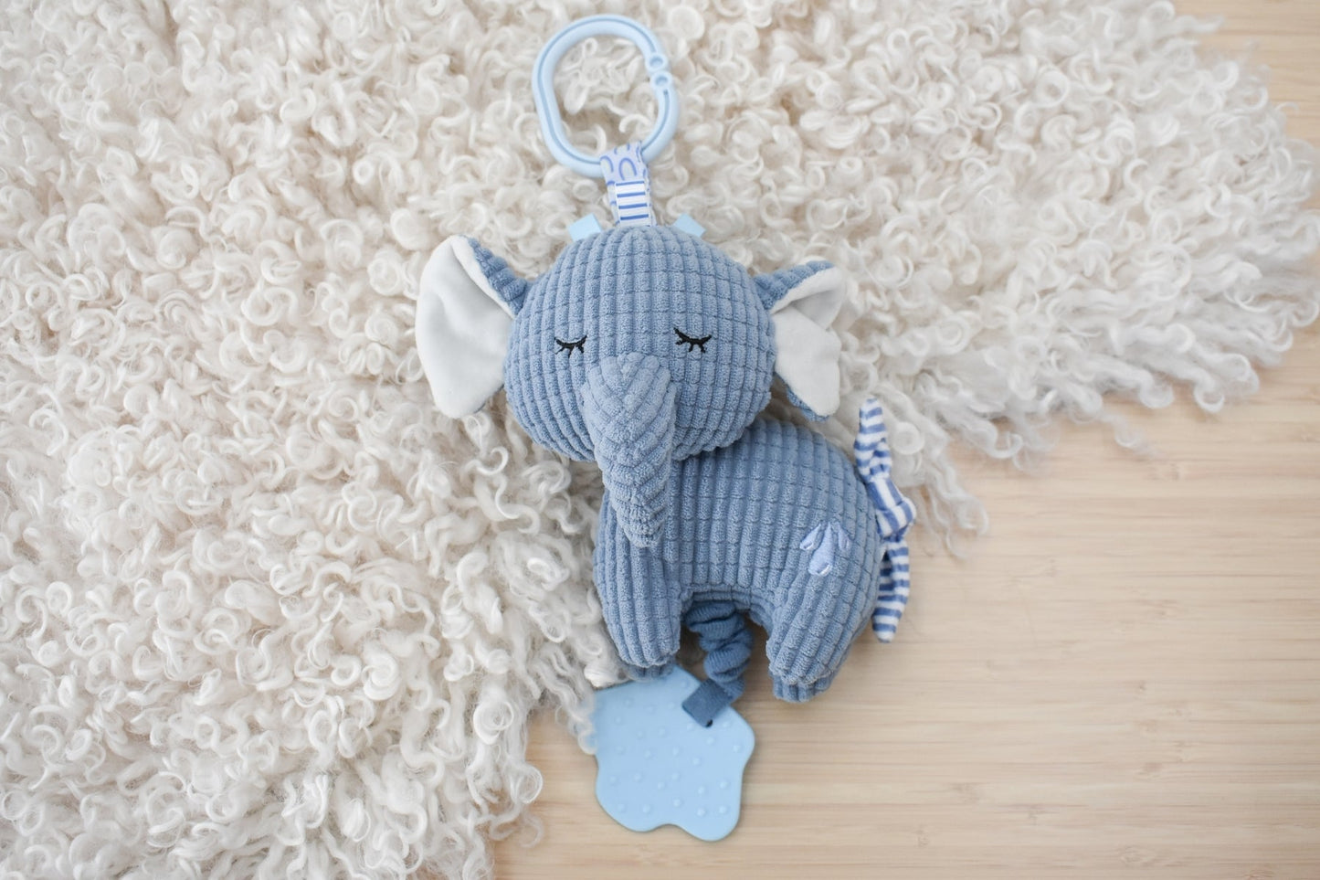 SNUGGLE BUDDY TRUNKS ELEPHANT JIGGLER - Bamboo Sprout