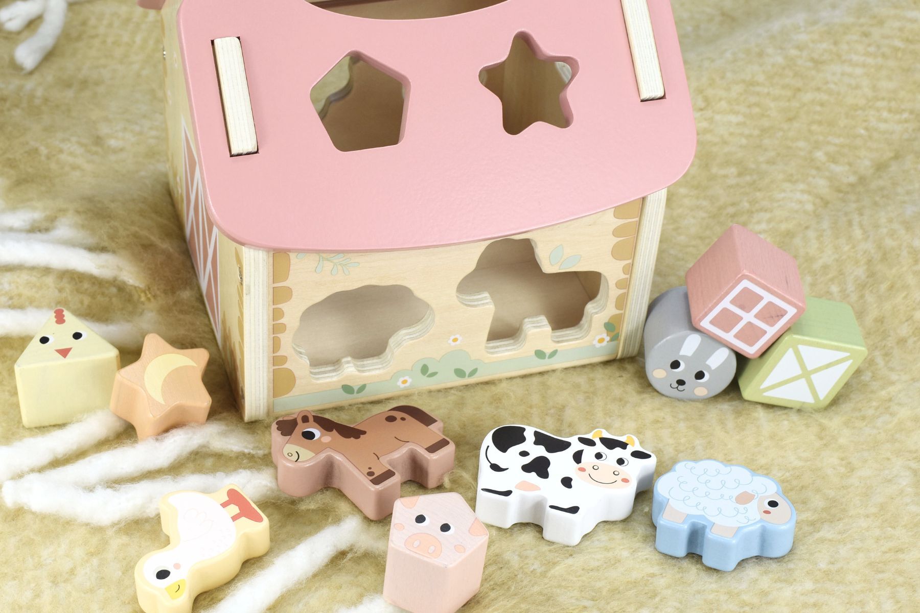 MY FOREST FRIENDS FARMHOUSE SHAPE SORTER - Bamboo Sprout