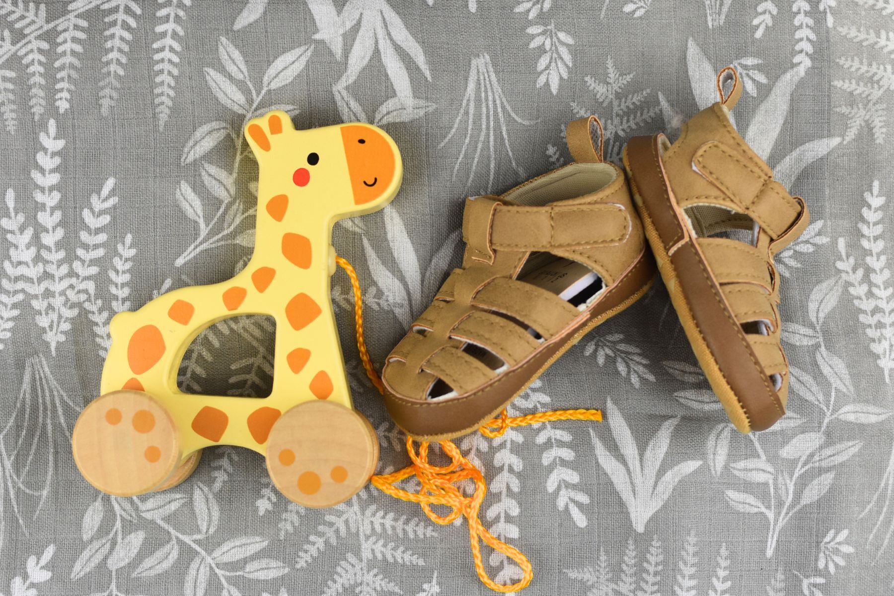 MY FOREST FRIENDS PULL ALONG - GIRAFFE - Bamboo Sprout