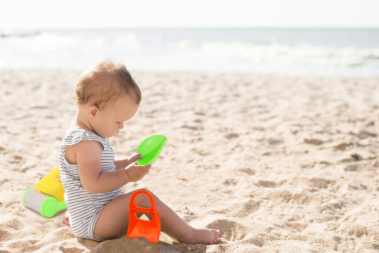 LET'S PLAY - BEACH TOY ADVENTURE SET - Bamboo Sprout